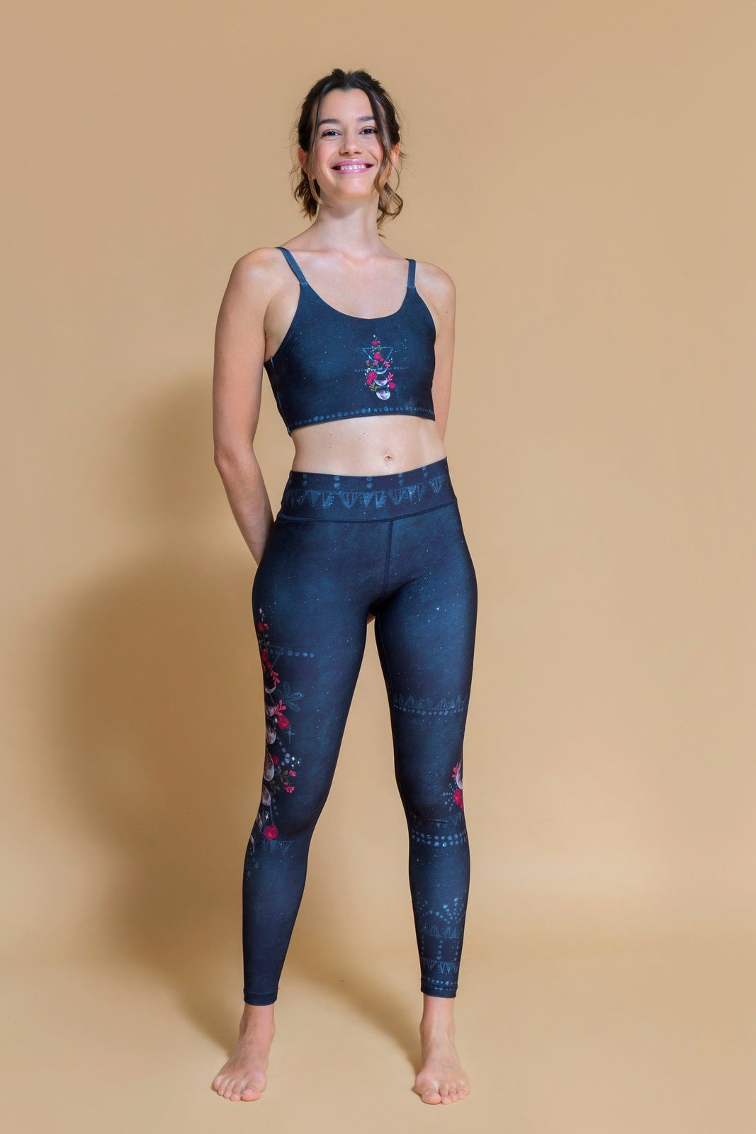 Sustainable Karma yoga Legging in Floral Moon for women crafted from recycled polyester Shambhala Barcelona.