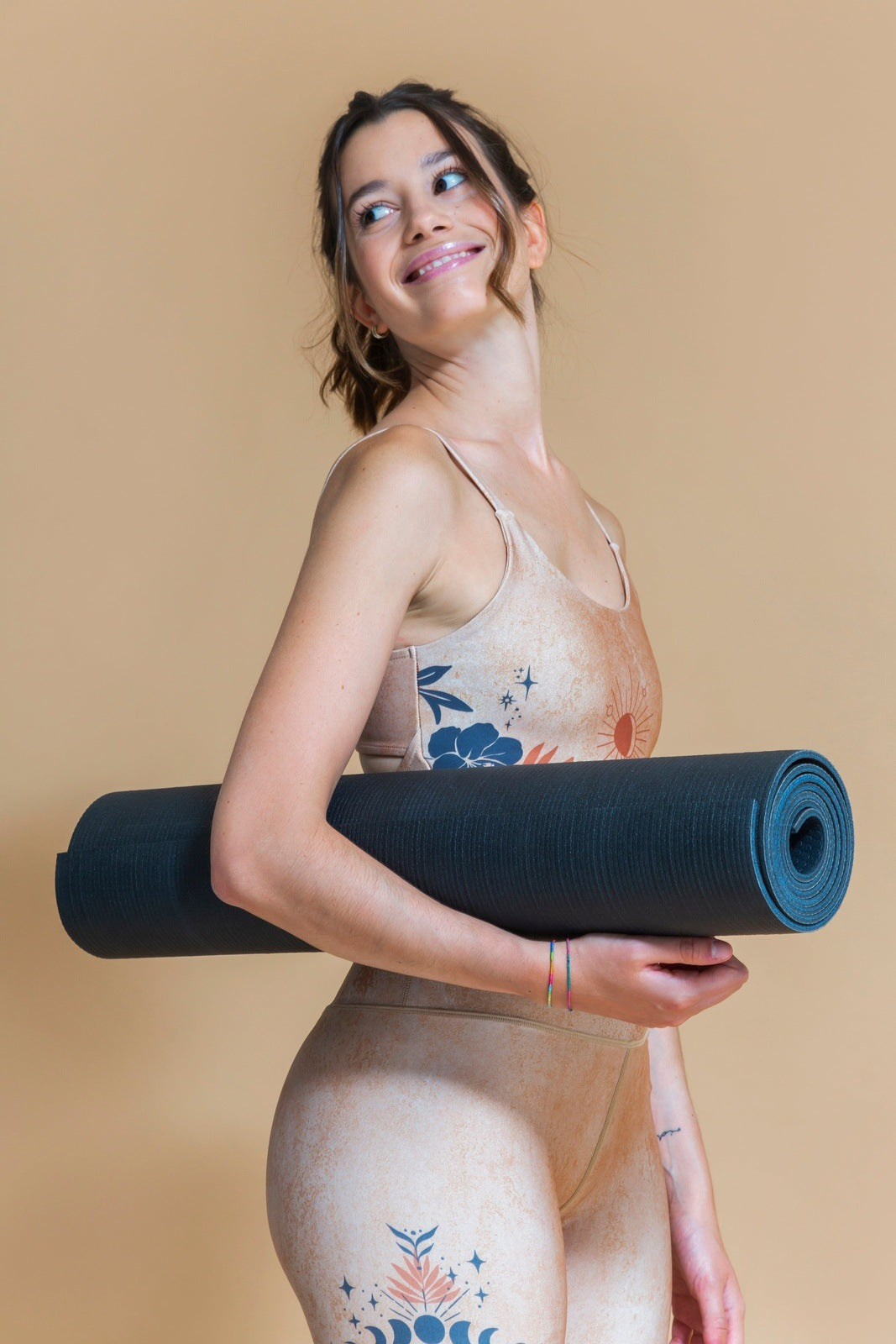 Sustainable Kosha yoga Bra in Freedom for women crafted from recycled polyester Shambhala Barcelona.