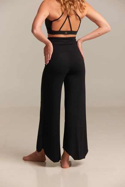 Maya Flare Pant Black