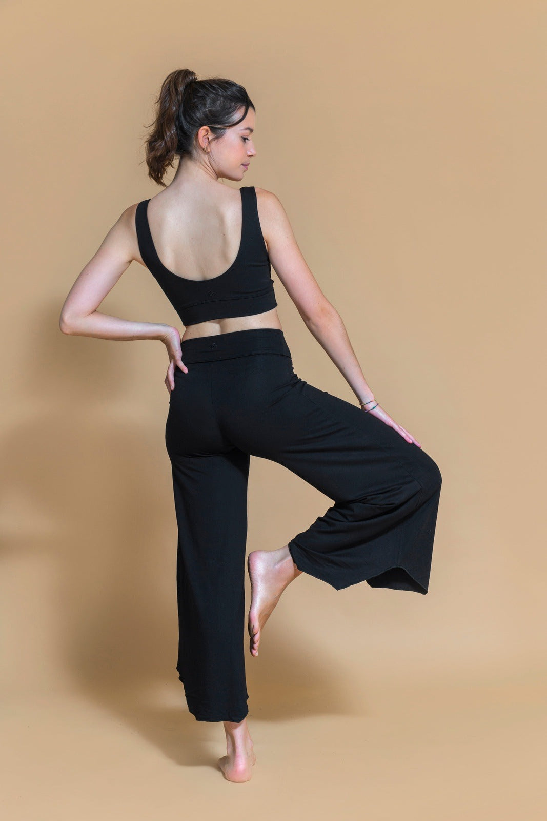 Sustainable Maya yoga Flare Pant in Black for women crafted from Eco-friendly bamboo Shambhala Barcelona.