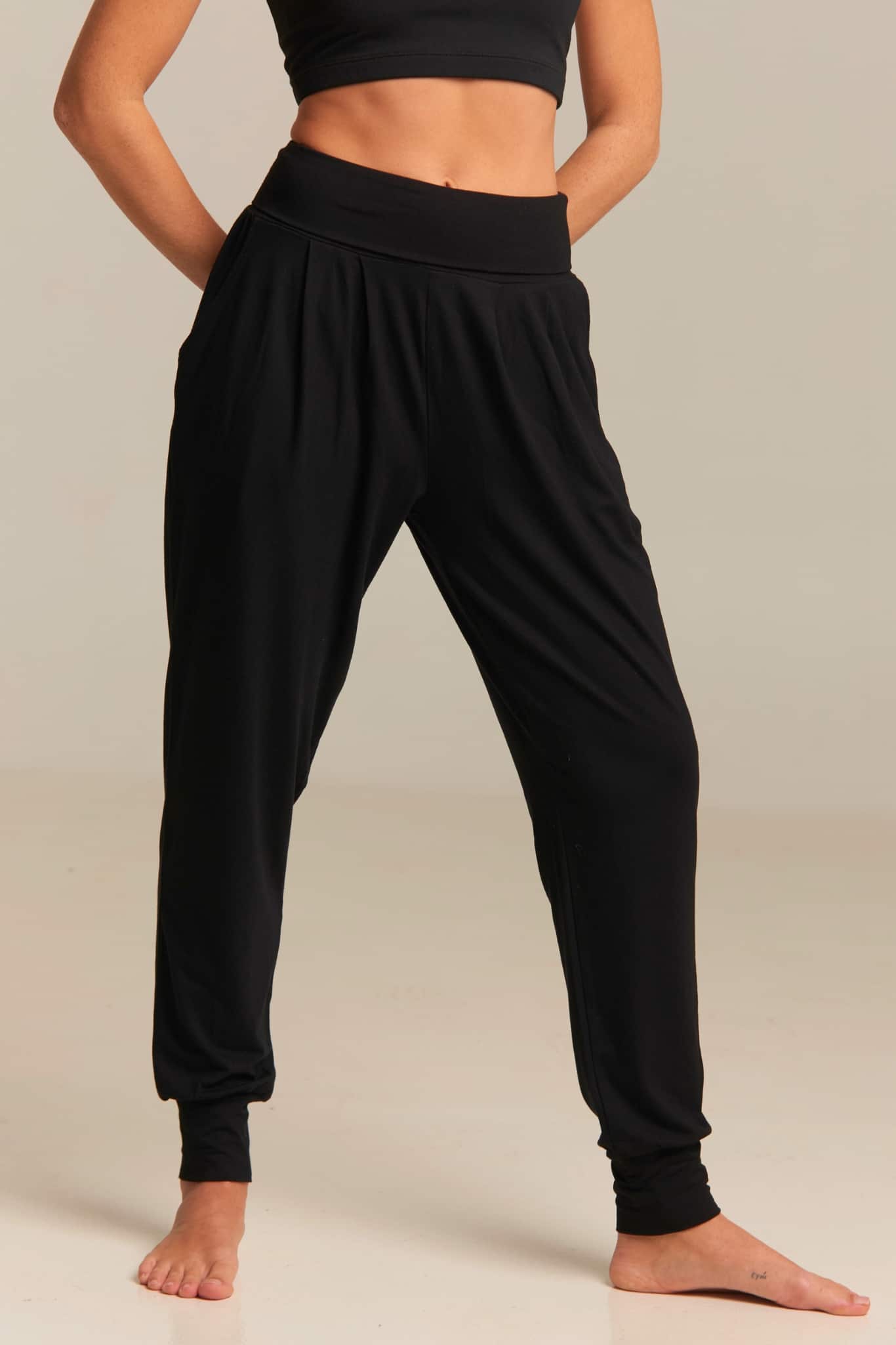 Purusha Harem Pant Black