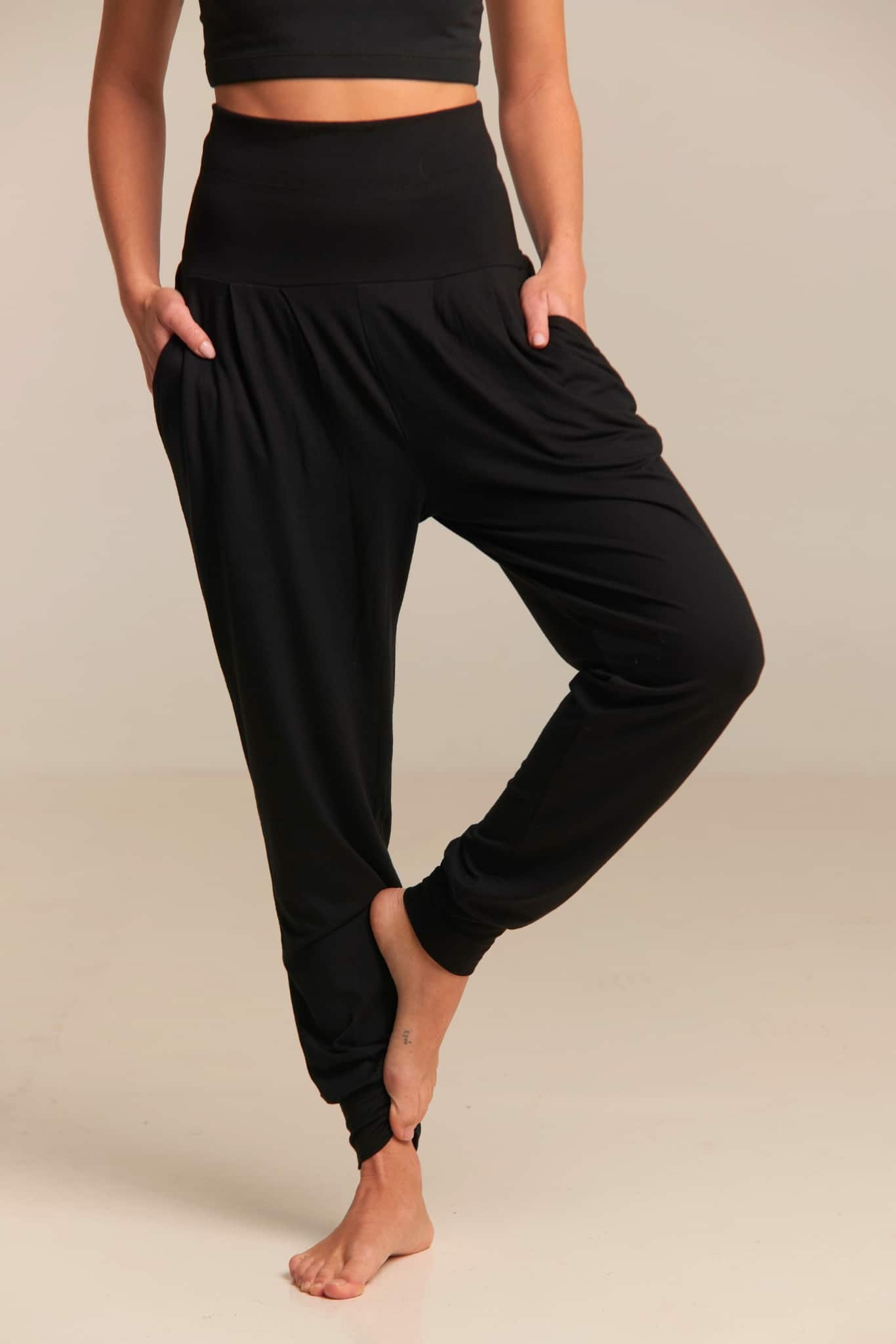 Purusha Harem Pant Black